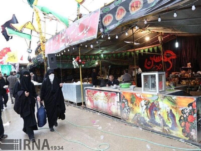 پنج موکب خمین به زائران امام حسین (ع) خدماترسانی میکنند پنج موکب خمین به زائران امام حسین (ع) خدماترسانی میکنند