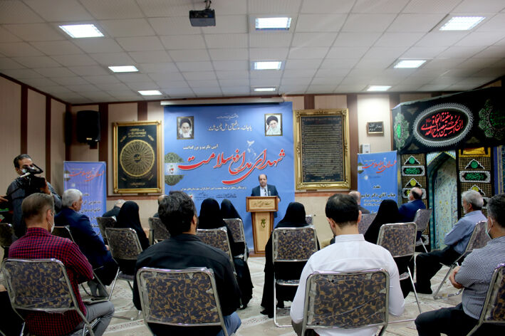 ایثار پزشکان، تداوم مجاهدت شهدا و ایثارگران است
  ایثار پزشکان، تداوم مجاهدت شهدا و ایثارگران است