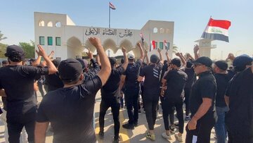 تحصن هواداران جریان صدر عراق در مقابل ساختمان شورای عالی قضایی