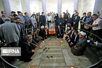 Doctors' Day celebrated in Avicenna mausoleum
