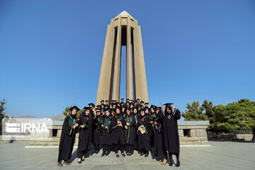 Doctors' Day celebrated in Avicenna mausoleum