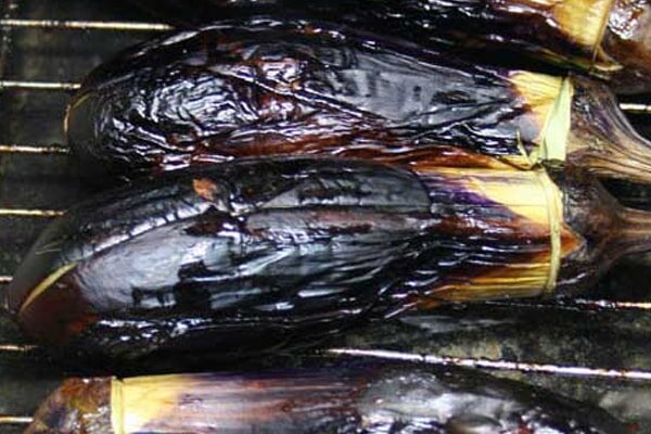 طرز تهیه میرزا قاسمی اصیل گیلانی؛ فوتوفنهای خوشمزهتر شدن