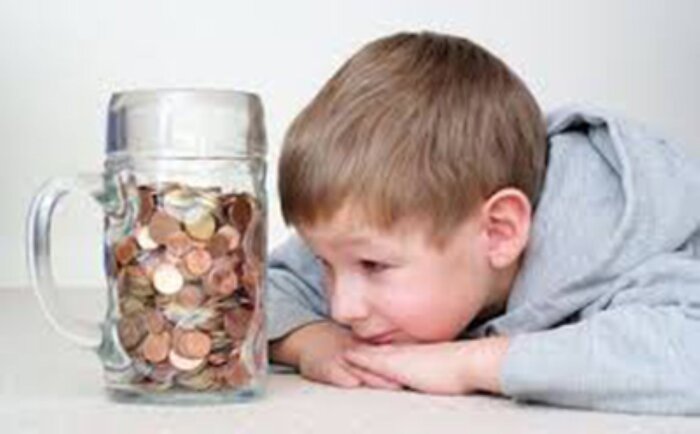 ۱۲ نکته مهم درباره دادن پول توجیبی به کودکان