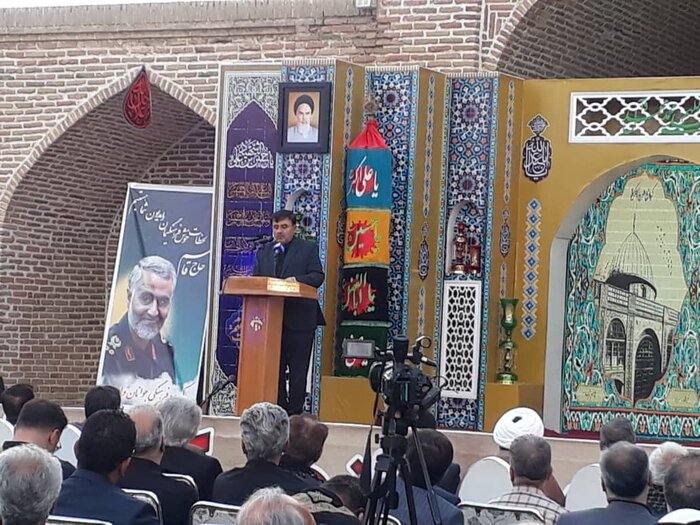 استاندار کرمانشاه:مداحان اهل بیت (ع) به نهادینه شدن فرهنگ عاشورا کمک کنند