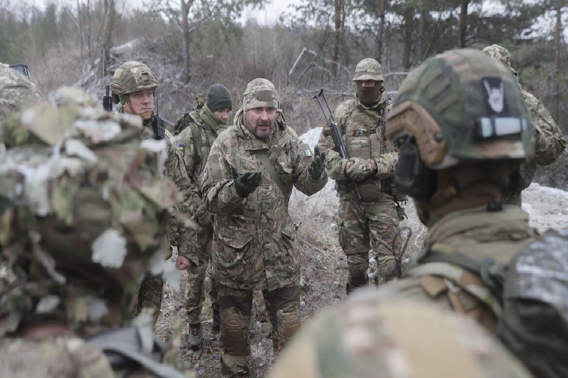 La UE planea entrenar al ejército de Ucrania para luchar contra Rusia