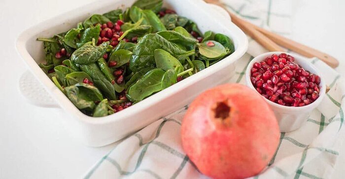 طرز تهیه سالاد اسفناج مجلسی با طعم بسیار عالی