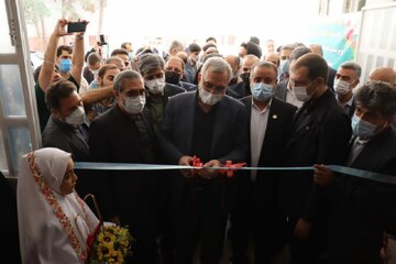 وزیر بهداشت مدرسه ۱۲ کلاسه را در سمنان افتتاح کرد

