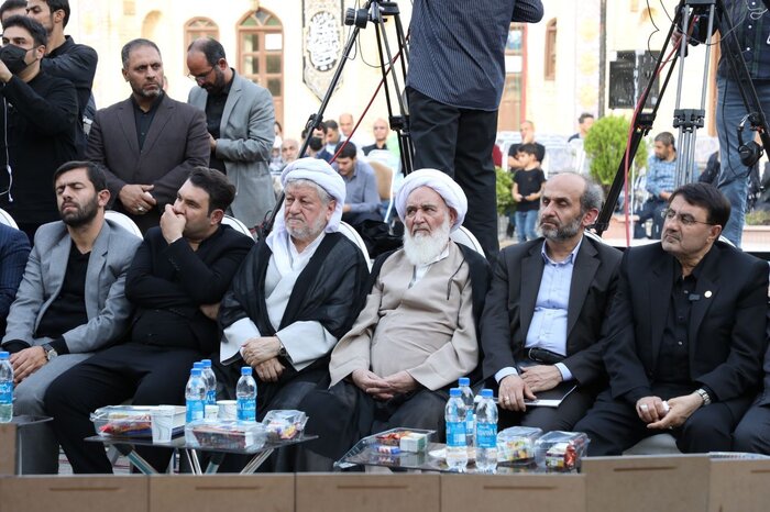 پایان اجلاس پیرغلامان و مداحان اهل بیت (ع)/فضای کرمانشاه همچنان حسینی است