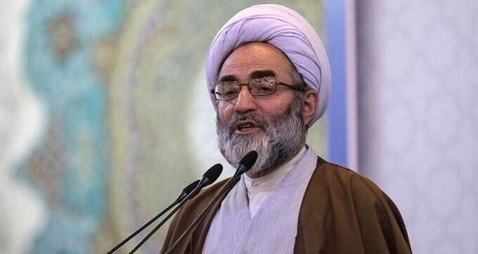 امامان جمعه سراسر کشور کارنامه یک ساله دولت مردمی را مثبت ارزیابی کردند