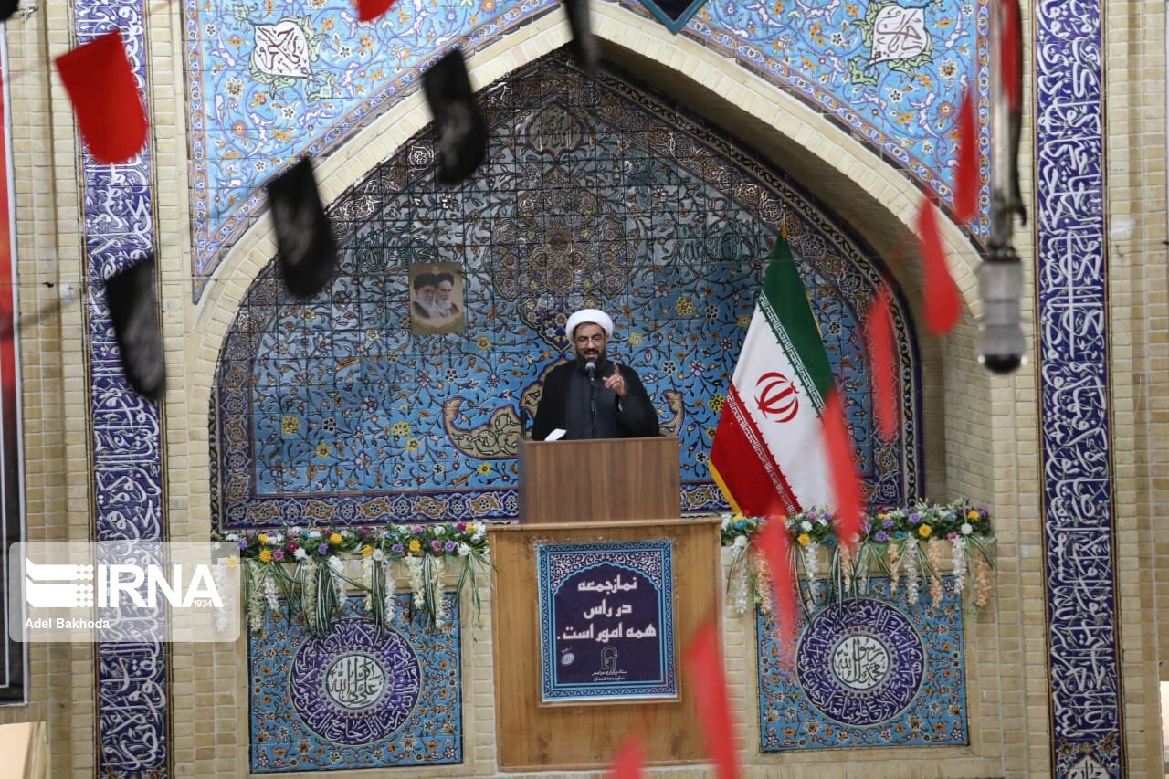 امامان جمعه سراسر کشور کارنامه یک ساله دولت مردمی را مثبت ارزیابی کردند