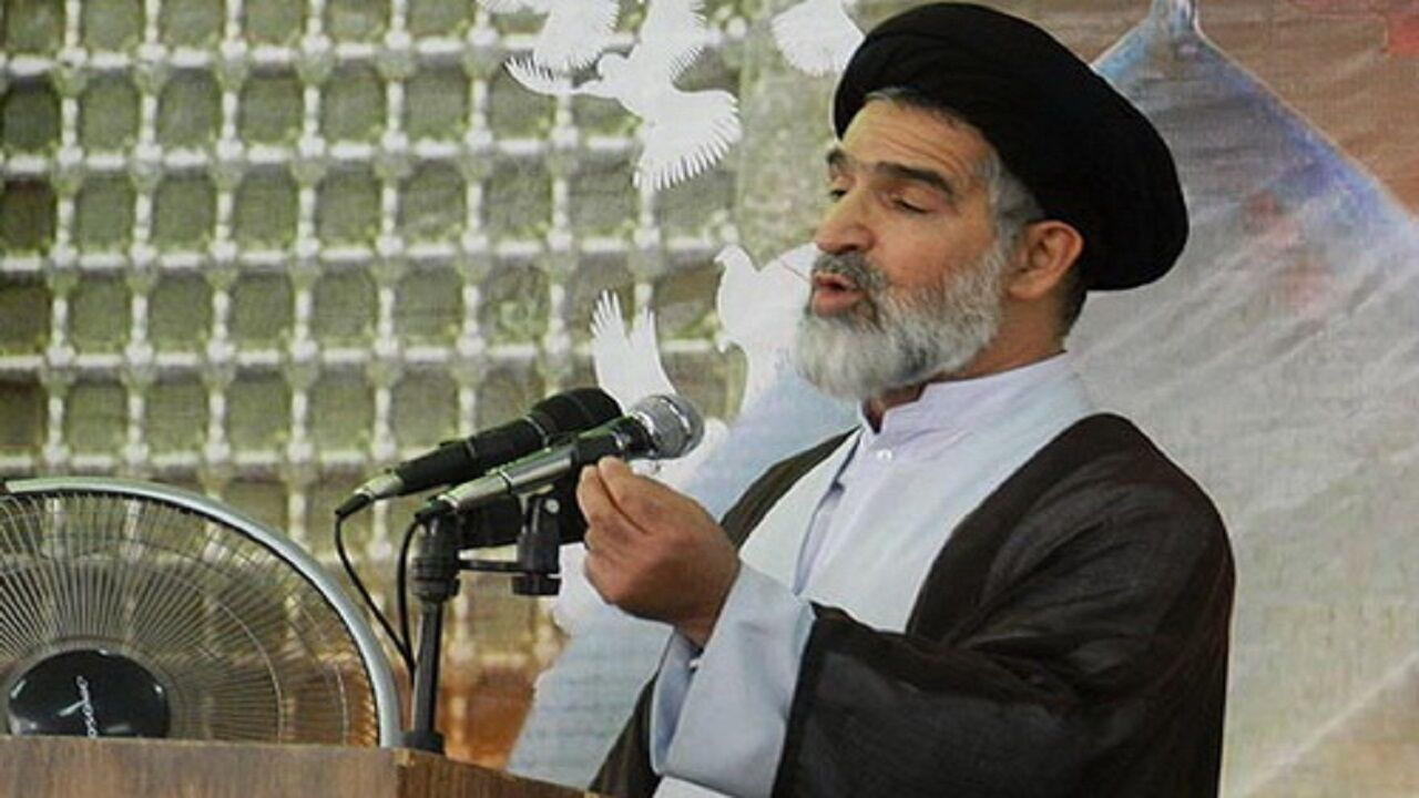 امامان جمعه سراسر کشور کارنامه یک ساله دولت مردمی را مثبت ارزیابی کردند