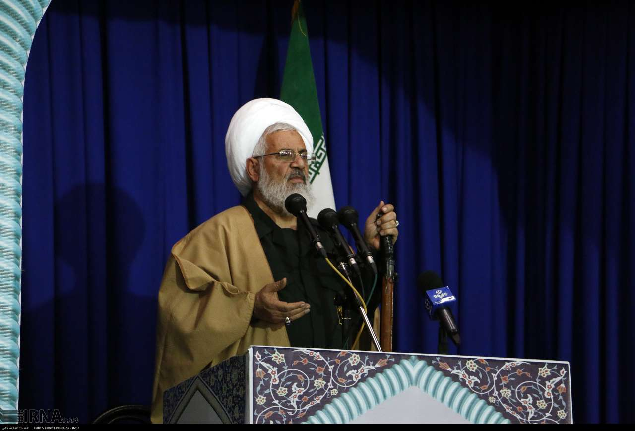 امامان جمعه سراسر کشور کارنامه یک ساله دولت مردمی را مثبت ارزیابی کردند