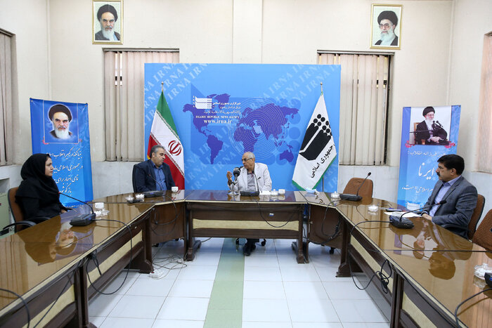 برچیدن بساط ارز ترجیحی، گام محکم دولت سیزدهم/ صدور بیش از هزار جواز تاسیس برای سرمایهگذاران خراسان رضوی