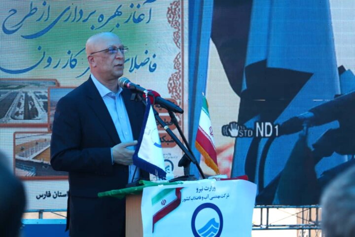وزیر علوم: با پیگیریهای استاندار، اتفاقات خوب برای فارس در راه است