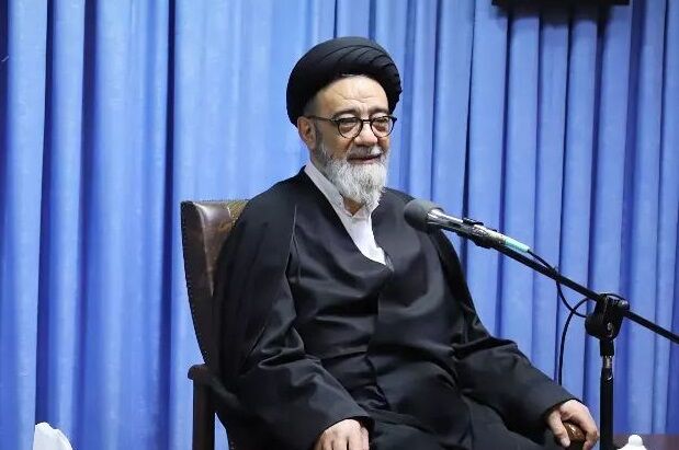 امام جمعه تبریز: عملکرد دولت در هفته دولت تبیین شود 