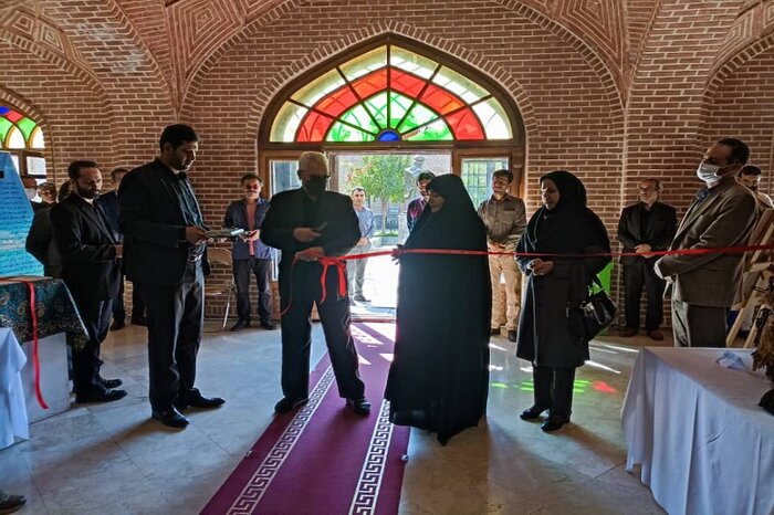 آثار ساخته از چوبهای آبآورده در اردبیل به نمایش درآمدند