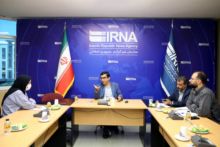 ناگفتههای واردات واکسن کرونا / دلیل سازمان غذا دارو برای ندادن مجوز به هلال احمر چیست؟