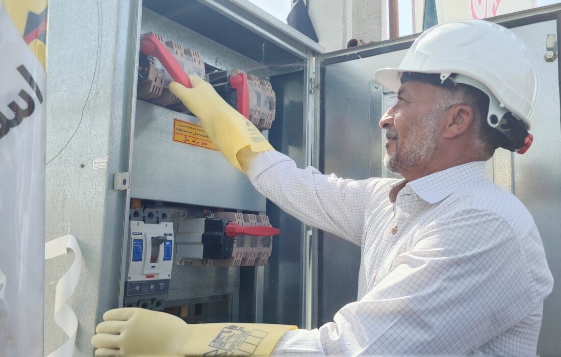 ۶ طرح برق رسانی در شهرستان میناب به بهره برداری رسید ۶ طرح برق رسانی در شهرستان میناب به بهره برداری رسید