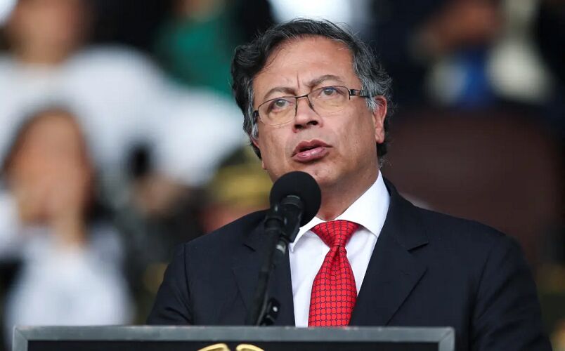 دعوت رئیس‌جمهور کلمبیا از گروههای مسلح غیرقانونی برای پیوستن به «آتش‌بس چند جانبه»
