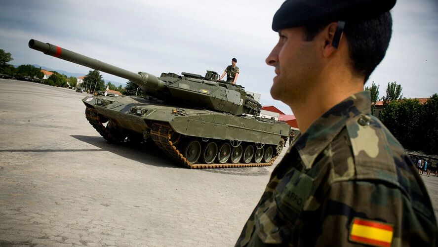 اسپانیا سربازان اوکراینی را آموزش می دهد