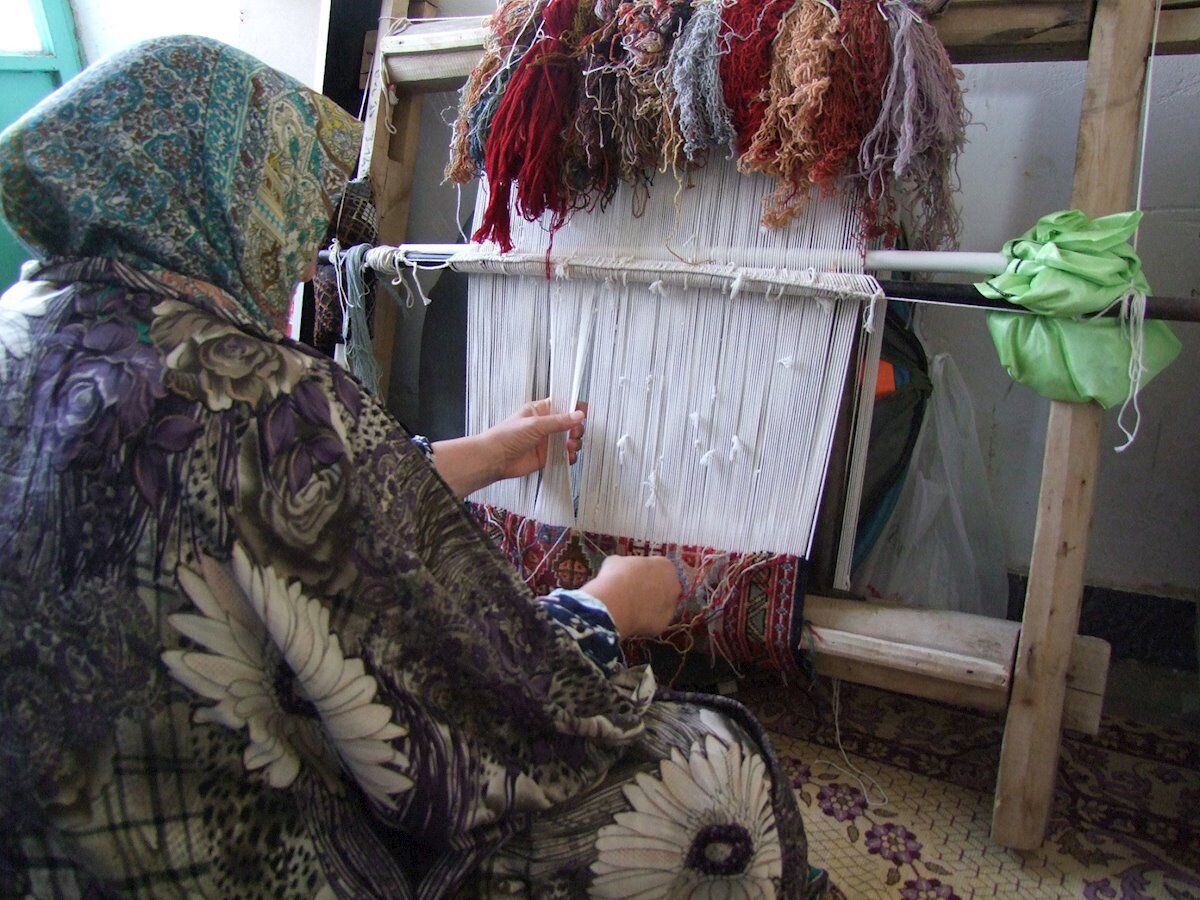 آموزش بیش از ۷۰۰ کارآموز صنایع‌ دستی در اردبیل