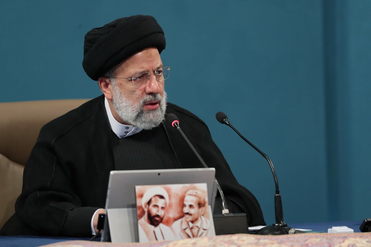جذب 5 میلیارد و 160 میلیون دلار سرمایهگذاری خارجی در دولت سیزدهم نشانه ثبات اقتصادی کشور است