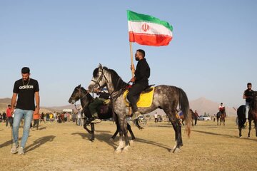 همایش گشت سوارکاری ملایر برگزار شد