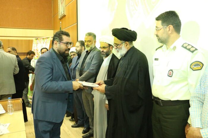رئیس شورای هماهنگی تبلیغات اسلامی استان تهران: اصناف در پیروزی انقلاب نقش موثری داشتند