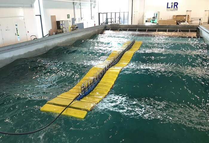 تولید انرژی پاک با ژنراتورهای موجسوار+ فیلم