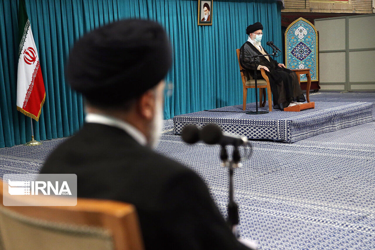 IRNA English - Supreme Leader Receives President, Cabinet Members