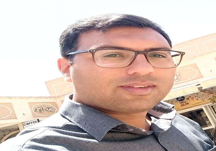 از اعتراف یک فعال سیاسی تا دیدگاه نخبگان لارستانی: خوبیهای دولت را باید دید