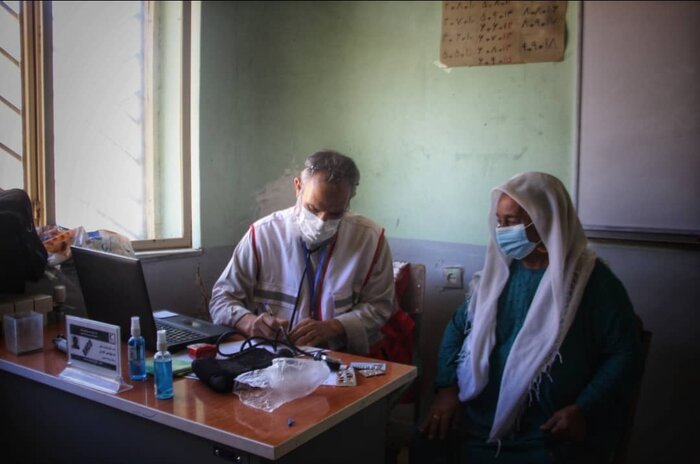 ساکنان ۲ روستای محروم بندرترکمن و گنبدکاووس از خدمات کاروان سلامت بهرهمند شدند