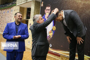 Iranian wrestler receives gold medal of London Olympic Games after 10 years