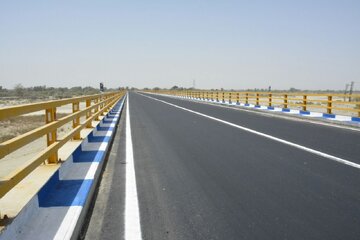 مدیرکل راهداری: ۹۰ کیلومتر از جاده های قم در یک سال گذشته بهسازی شد