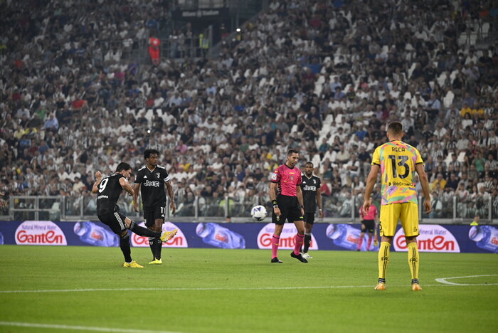 سریآ ایتالیا؛ پیروزی آسان یوونتوس در شب توقف ناپولی