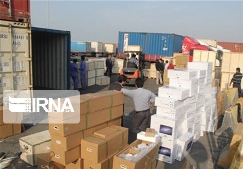 ۲۱ میلیارد کالای قاچاق در شهرستان جم توقیف شد ۲۱ میلیارد کالای قاچاق در شهرستان جم توقیف شد