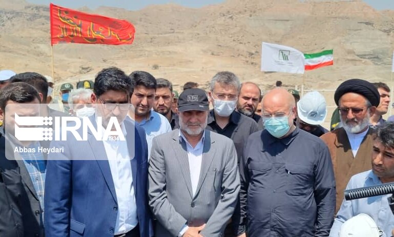 رئیس مجلس شورای اسلامی از پروژه سد دالکی بازدید کرد