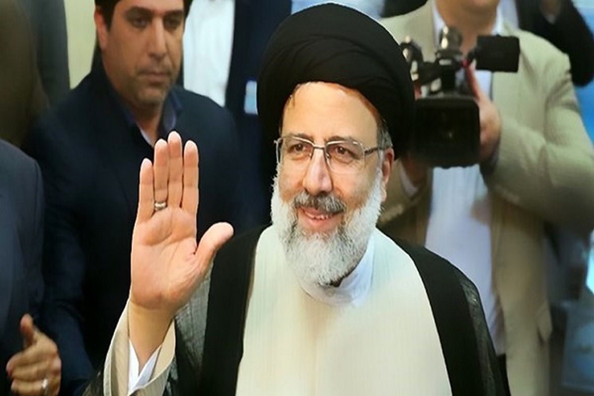 آیت الله رئیسی مشکلات منطقه محروم احمد فداله دزفول را بررسی کرد