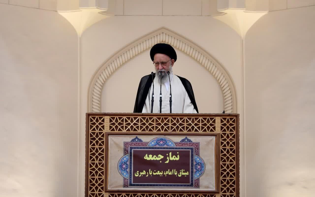 امام جمعه گرگان: دشمن از عشق و محبت به امام حسین (ع) احساس خطر می‌کند
