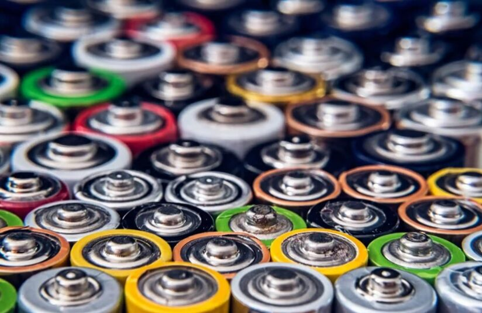 بومیسازی مواد شیمیایی پُرمصرف صنعت نفت تا ابداع تلویزیون اتمی + فیلم 12