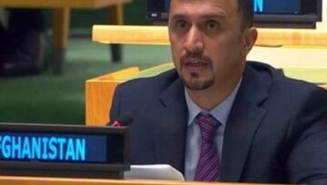 سرپرست نمایندگی افغانستان در مجمع عمومی سازمان ملل سخنرانی می‌کند