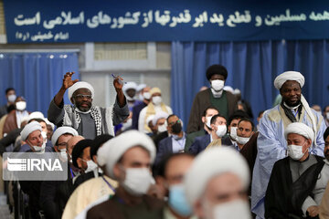 Supreme Leaders receives attendees of AhlulBayt World Assembly conference