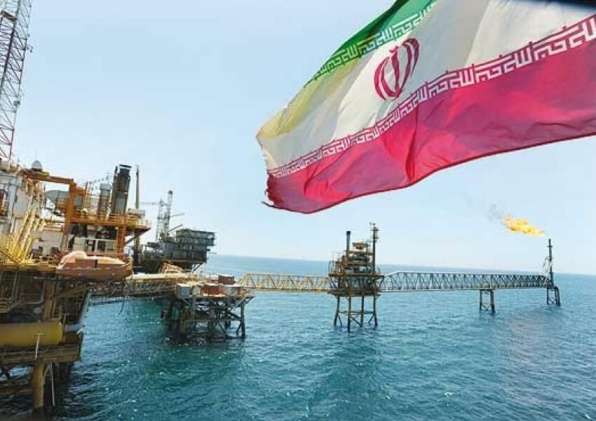 Иран увеличил объем хранения нефти в Персидском заливе на 500 тыс. баррелей