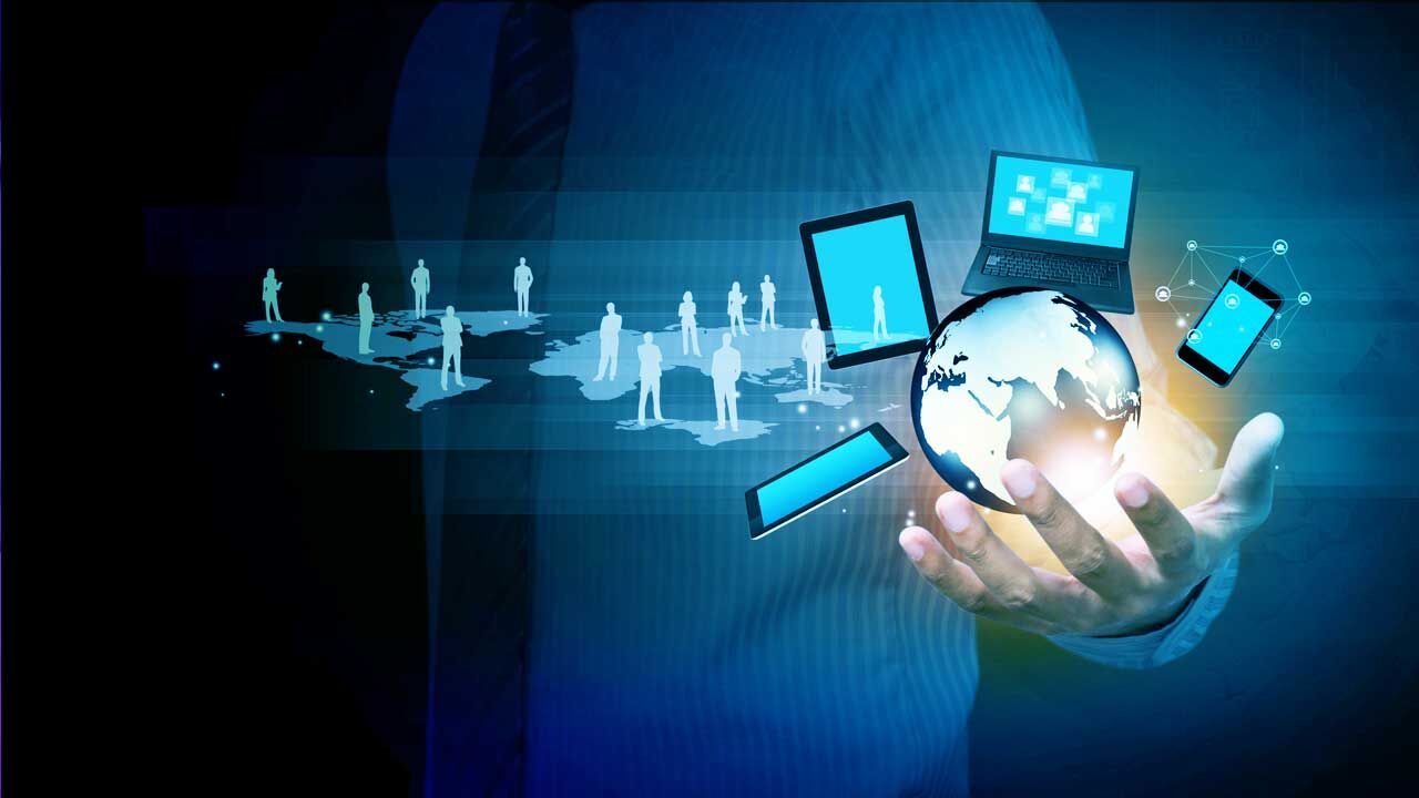 عقبماندگی کرمان در توسعه فیبر نوری/مدیرکل ارتباطات: نباید مثل گذشته دستدست کنیم