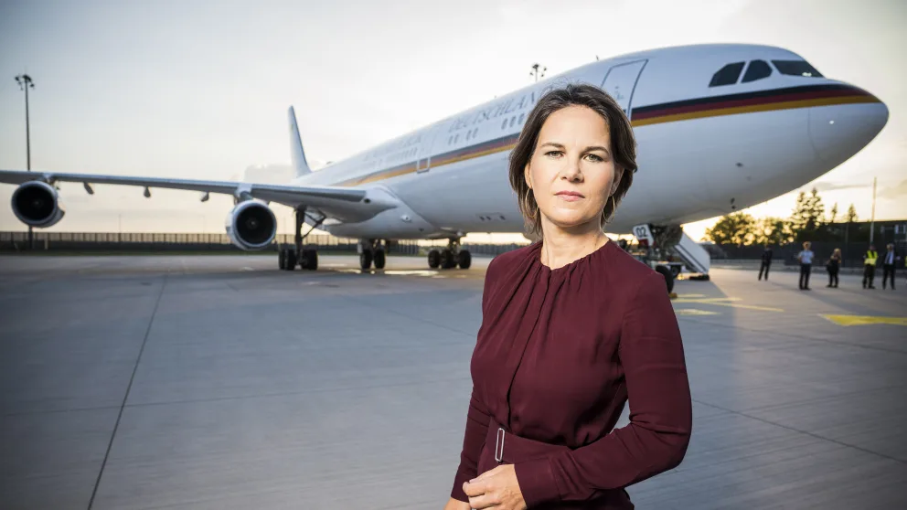 روایتی از یک خبرI اصرار به حمایت از اوکراین تا انکار دمکراسی