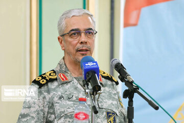 Le chef d'état-major des forces armées iraniennes : Nous ne tolérerons pas un changement des frontières