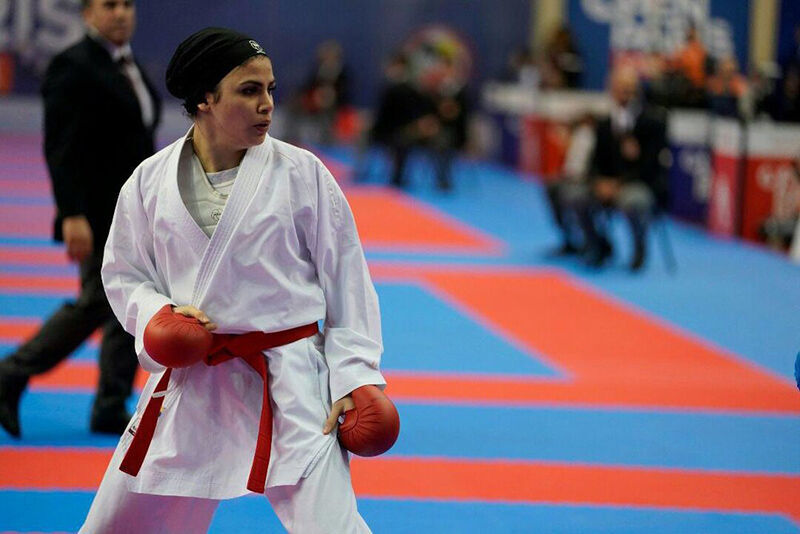 Iranian woman wins silver medal at 2022 Karate 1-Premier League