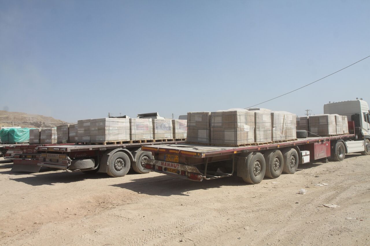فعالیتهای تجاری در مرز خسروی همزمان با تردد زوار انجام میشود