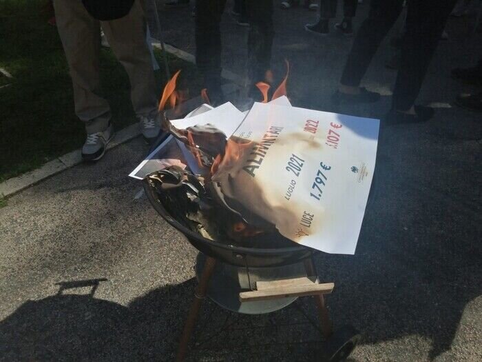 از ابراز نگرانی صهیونیست ها درباره سیاست خارجی دولت سیزدهم تا چالش قطع برق درآمریکا