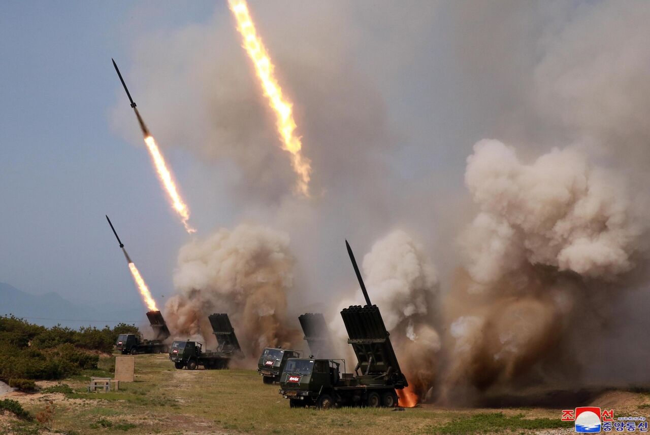آمریکا: روسیه از کره شمالی راکت و گلوله توپ می‌خرد